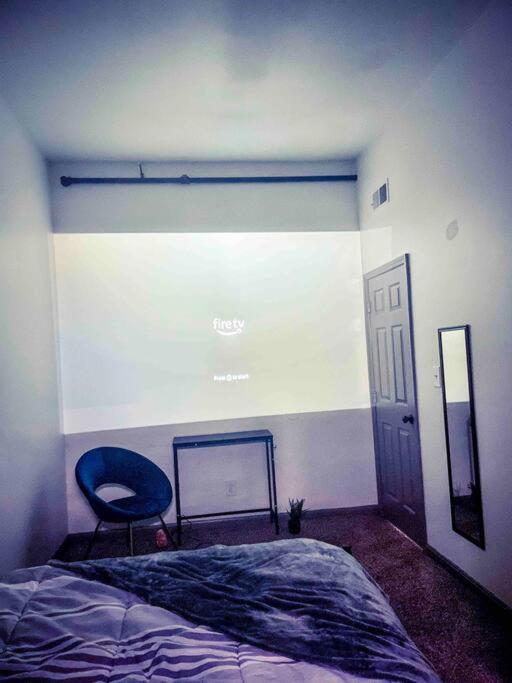 2Br Unit W/ Cinema Room In Nulu Louisville Exterior foto