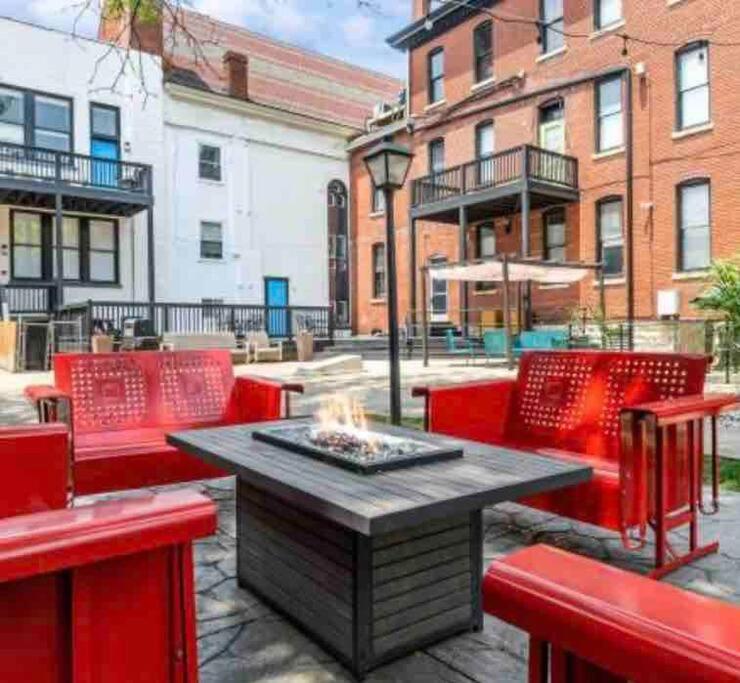 2Br Unit W/ Cinema Room In Nulu Louisville Exterior foto